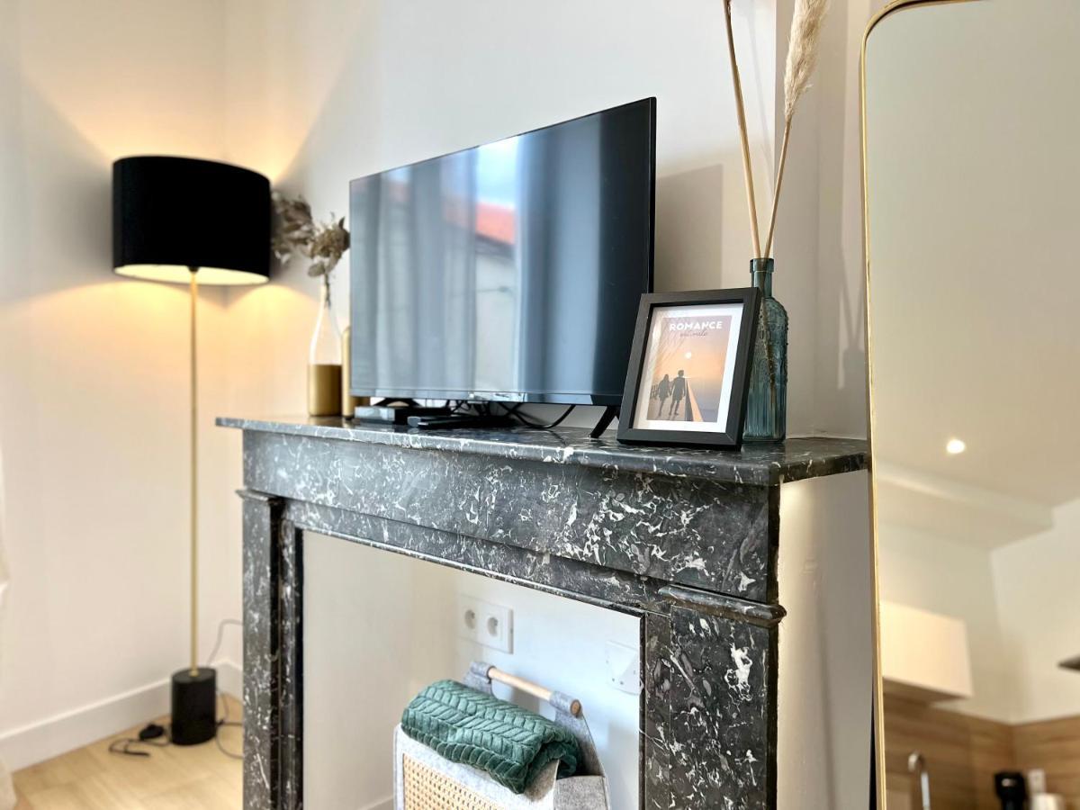 Suite ~ Romance Estivale ~ A 15 Min De Lyon Miribel  Luaran gambar